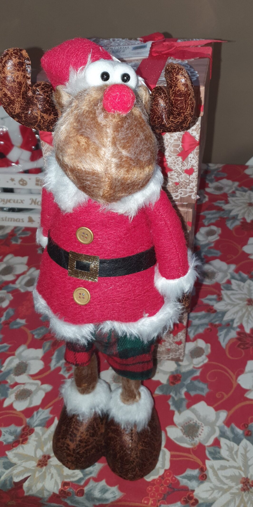 RENNA DONDOLANTE BOY&GIRL CON GIACCA + CAPPELLO DI BABBO NATALE SMALL PREZIOSA