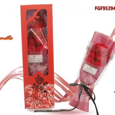 SCATOLA CON ROSE PROFUMATE
"SAN VALENTINO"
