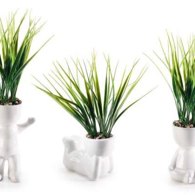 TRIS VASETTO IN CERAMICA "OMINO IN RELAX"CON ERBA ARTIFICIALE
Misure: cm 9 x 6 x 32 H
Assortimento: 3 modelli
Utilizzo: Vaso / Portavaso
"GIARDINO" "ARREDO CASA"
