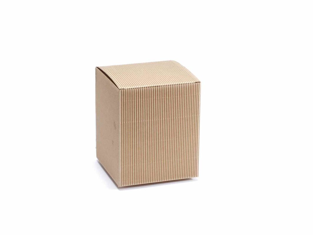 Scatola rustica avana
Misure: cm 15 x 15 x 18 H