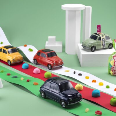 THE MARSHMALLOW CITY CAR
Modellino FIAT 500 in Latta con Caramelle